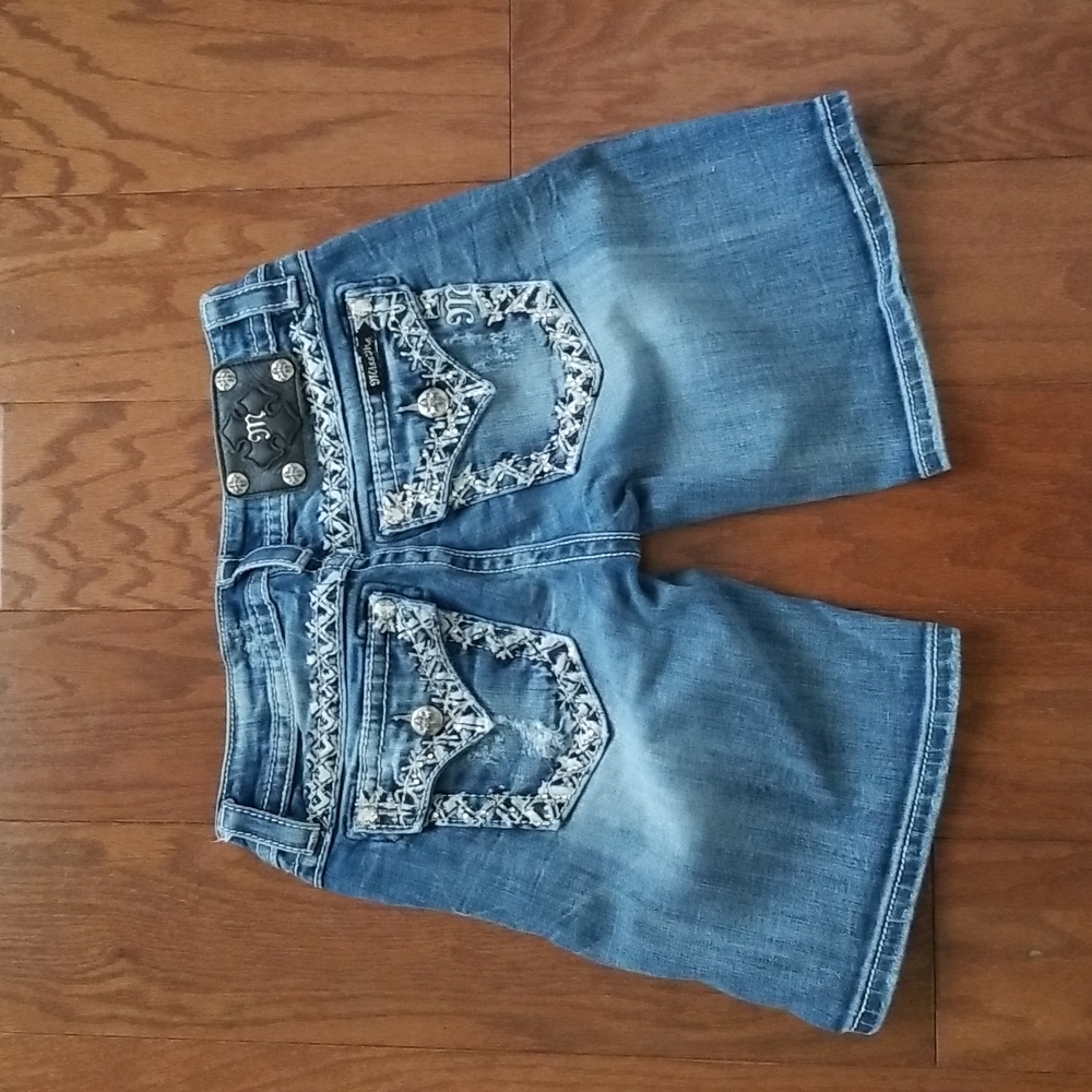 ✔Miss Me shorts sz 26 - Picture 4 of 9